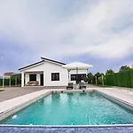 Villa Holliday *