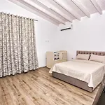 Holliday Villa Tirana